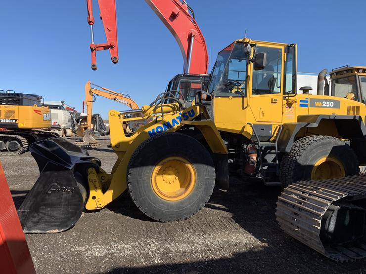 Wheel Loader Komatsu WA-250 2009 for sale