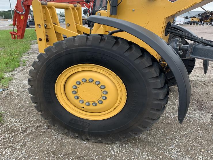 Niveleuse John Deere 772GP 2016 à vendre