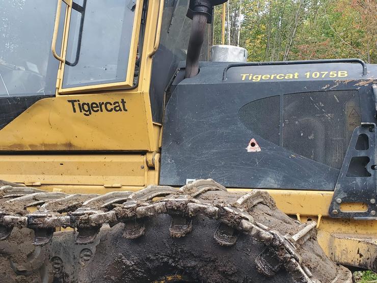 Transporteur Tigercat 1075B 2013 à vendre