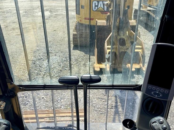 Excavatrice Caterpillar 336 EL 2018 à vendre