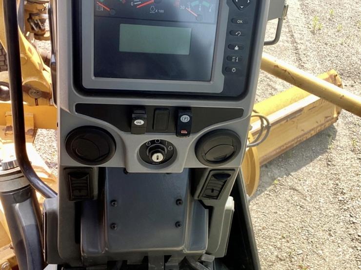 Grader Caterpillar 140M 2015 for sale
